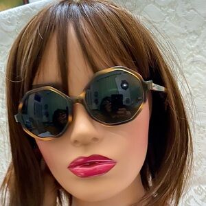 Vintage, Bausch & Lomb Canada Brown Tortoise Sunglasses